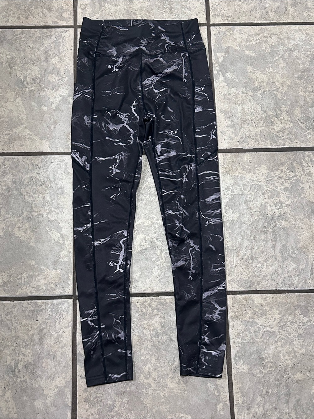 SHEIN Black Marble-Print Leggings